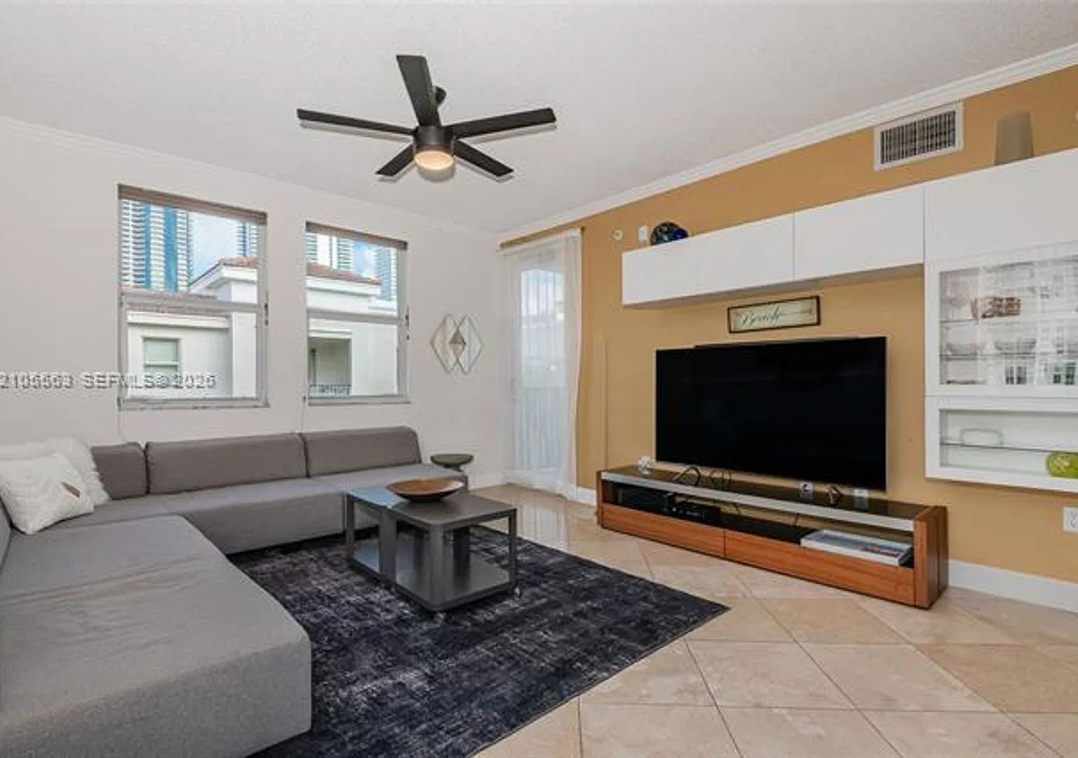 17145 N Bay Rd cu-4613, Sunny Isles Beach, FL 33160 — Photo 1