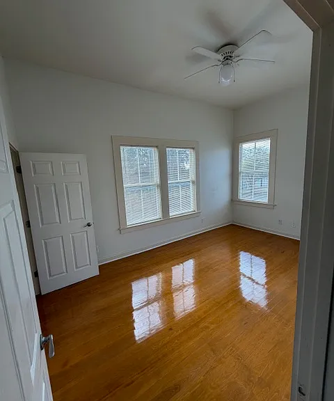 548 E Hall St #A — Photo 3