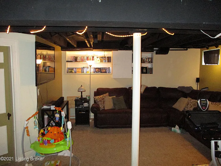 3342 Dayton Ave — Photo 16