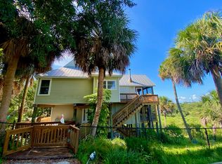 781 7th St, Cedar Key, FL 32625