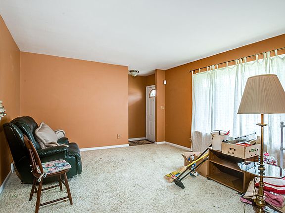 2nd image of 7401 Cochise St