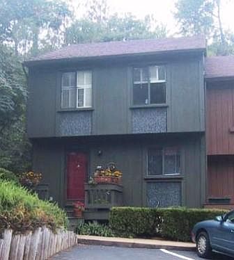 134 Fernbanks Front_09102013