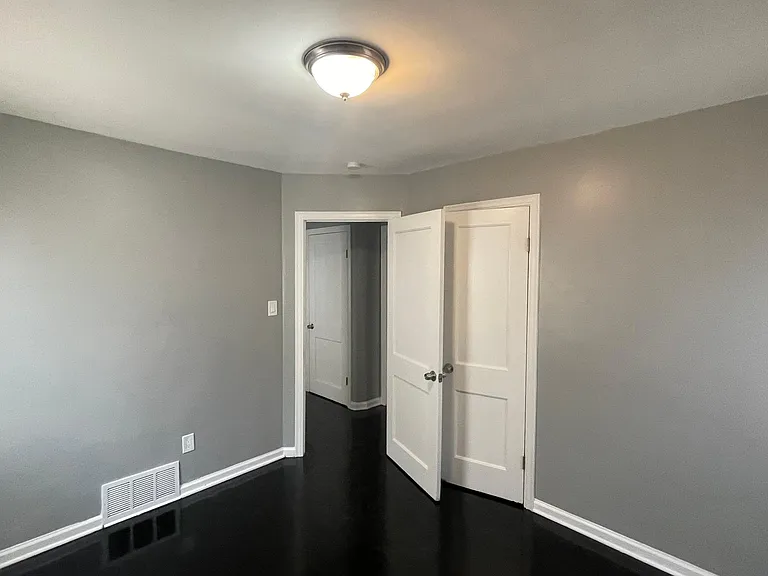 19374 Dean St — Photo 19
