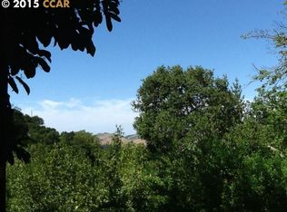 La Encinal, Orinda, CA 94563