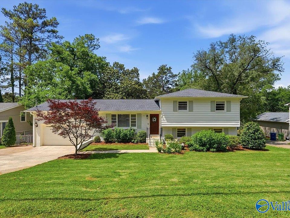 1st image of 2806 Briarwood Dr SE