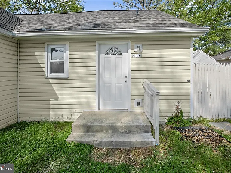 6306 Leapley Rd — Photo 2