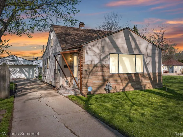 6501 Heyden St, Dearborn Heights, MI 48127