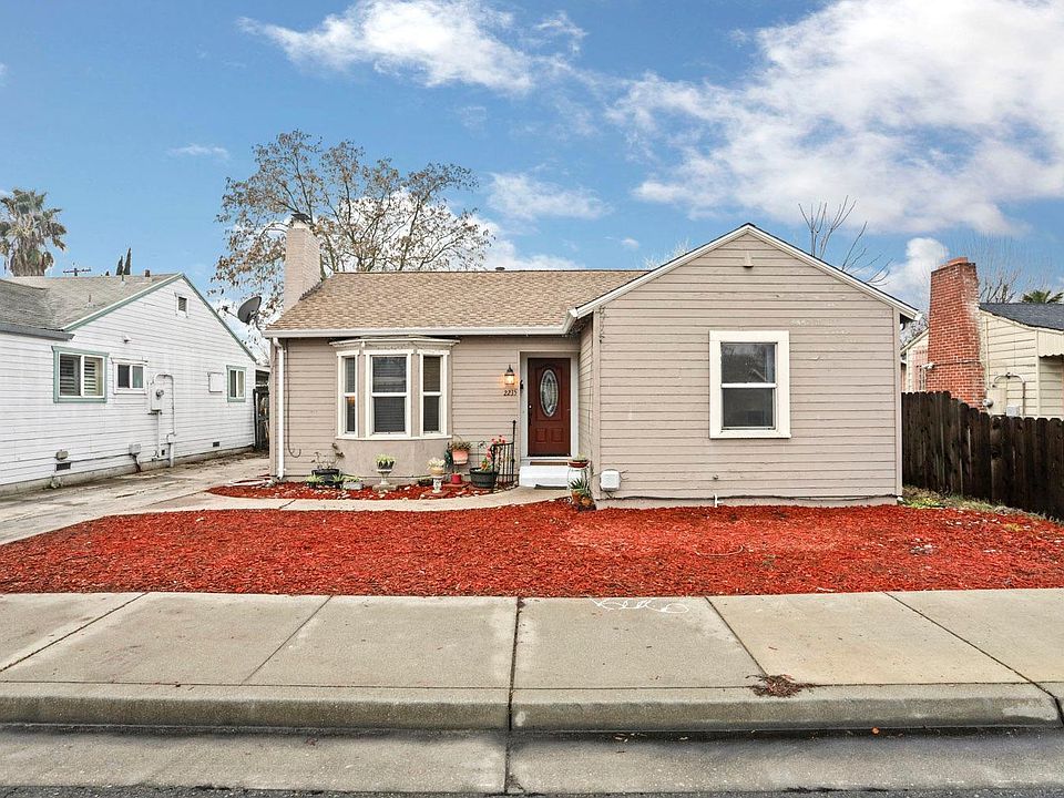 1st image of 2235 N Pershing Ave