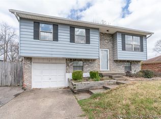 4612 Viola Dr, Jeffersonville, IN 47130