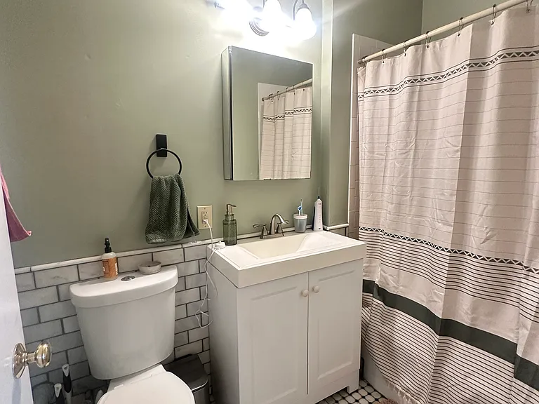 24 Norris St #2 — Photo 13