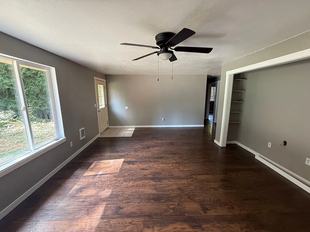 2 bed, 1.0 bath, 1000 sqft, $1,850 — Photo 3