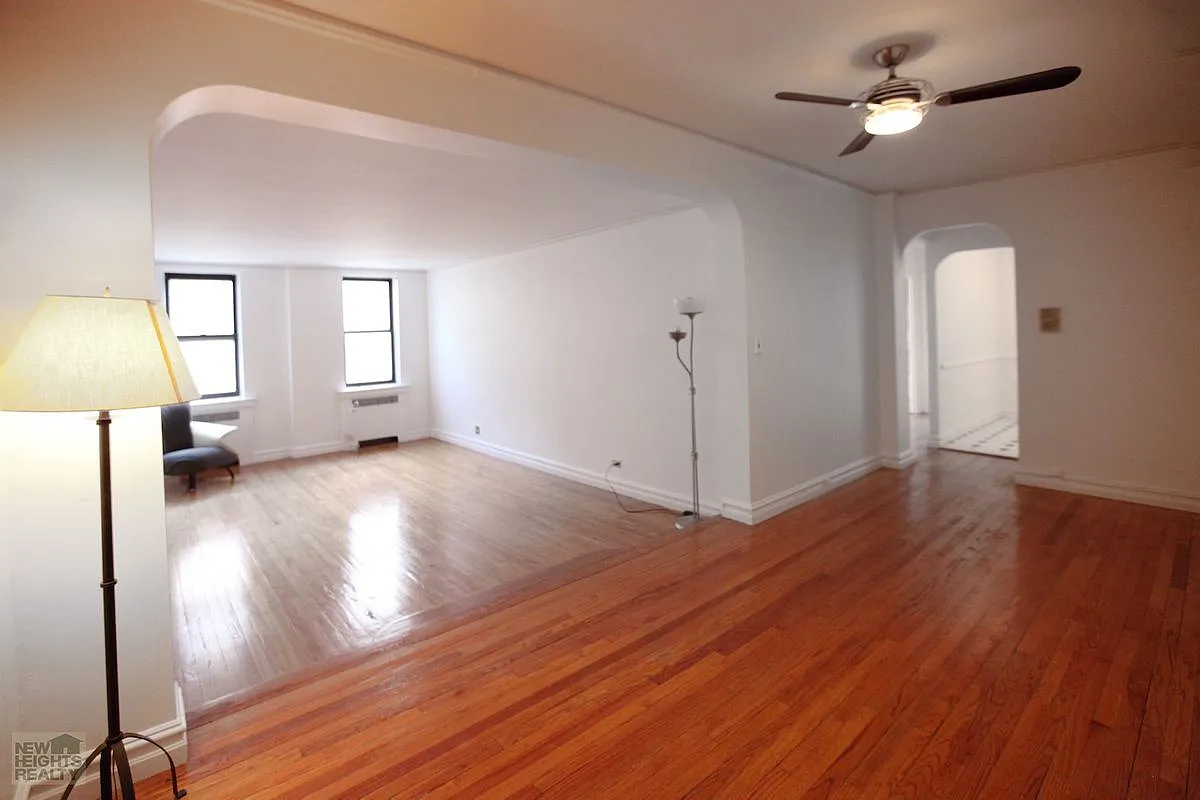 45 Park Ter W APT 3D photo 1