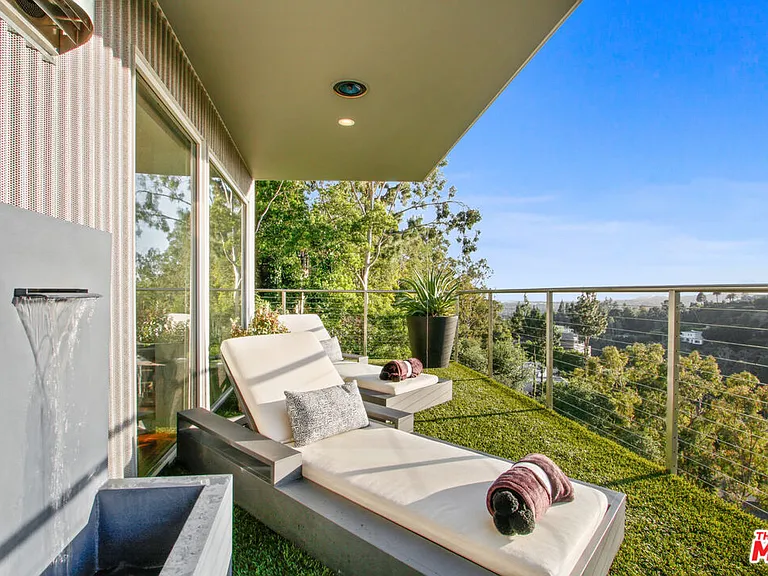9416 Beverly Crest Dr — Photo 50