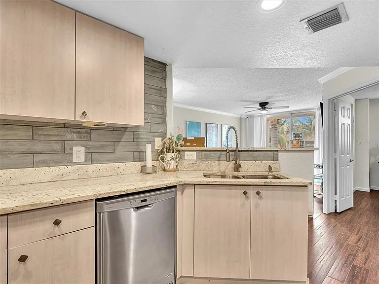 1801 N Flagler Dr #416 — Photo 19