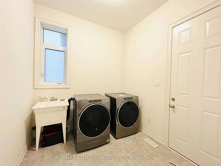 25 McIsaac Dr — Photo 6