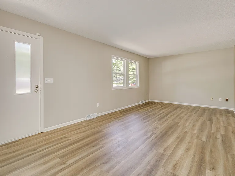 16376 Fishing Ave — Photo 6