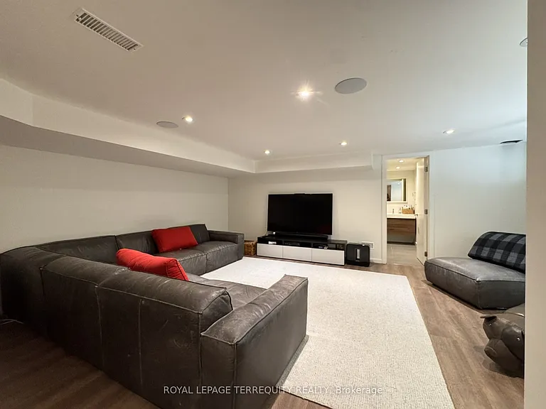 67 Gormley Ave — Photo 31