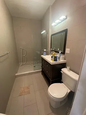 Rented by Bouklis Group | media 12