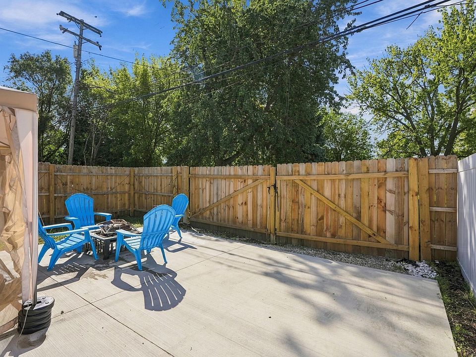 92 E Pleasant St, photo 19