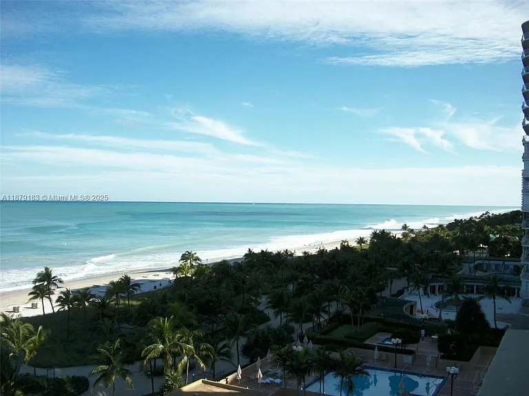 10185 Collins Ave #917 — Photo 13