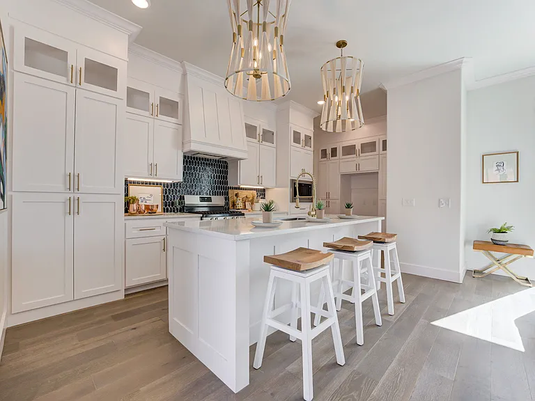 7901 Behr Dr — Photo 17
