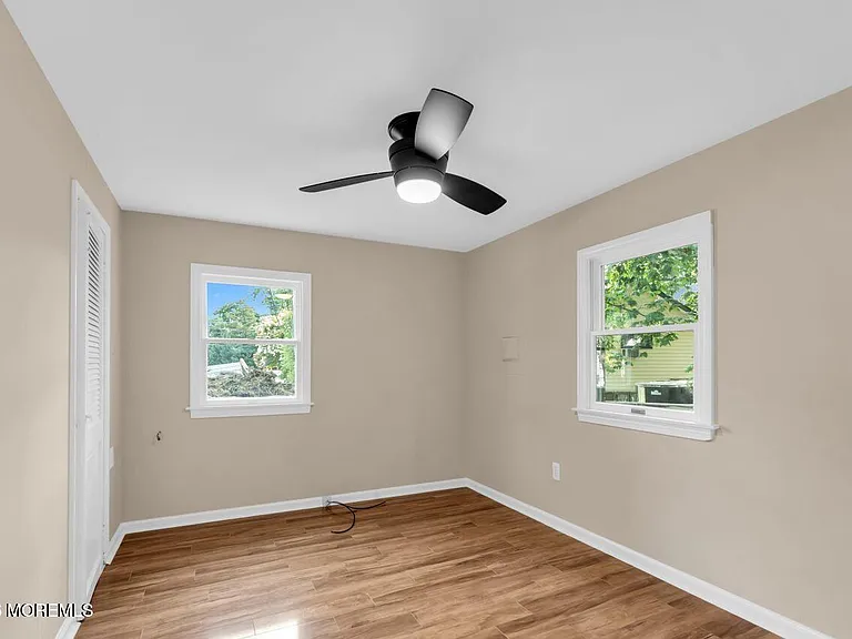 18 Maple Ave #B — Photo 8