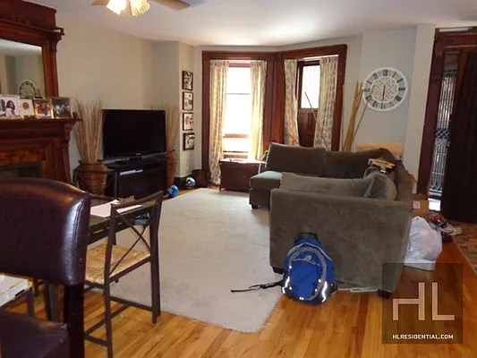 Rented by Highline Residential | media 8