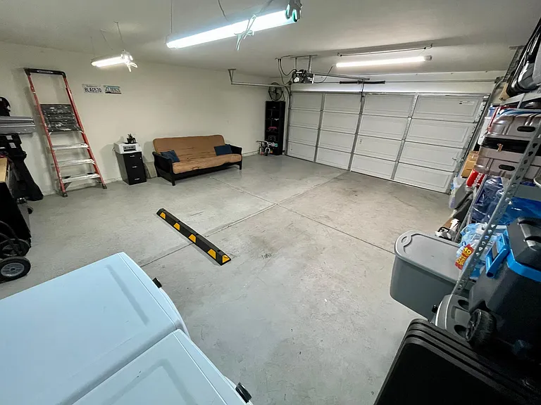 6360 Tamarisk Ave — Photo 17
