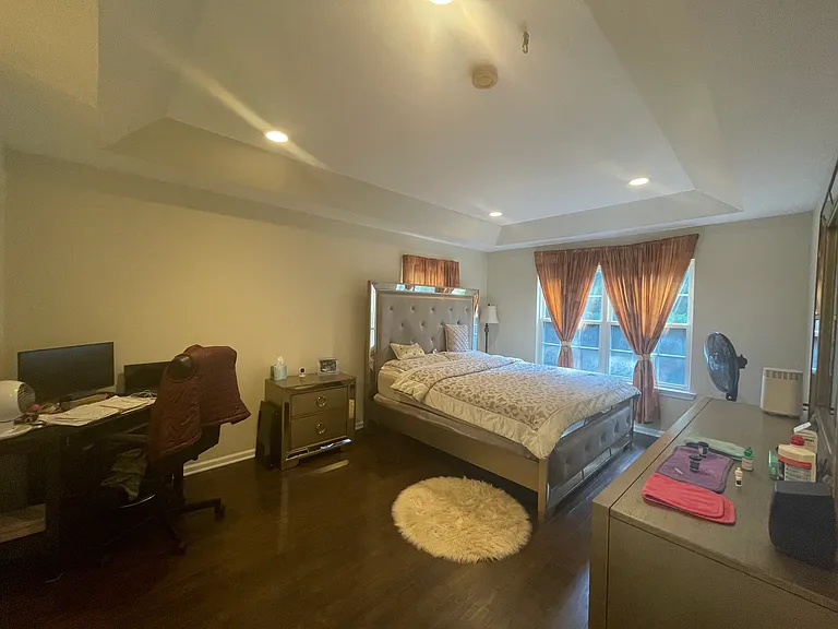 330 Fountayne Ln — Photo 8