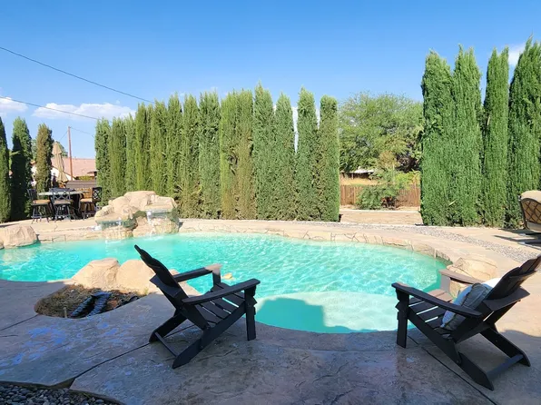 12499 Pocono Rd, Apple Valley, CA 92308