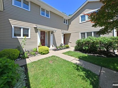 60 Sunset Ct, Mahwah, NJ, 07430