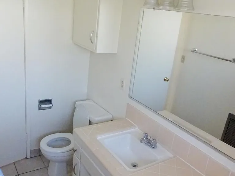 91 N Mar Vista Ave #9 — Photo 21