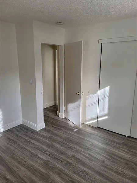 2 bed, 750 sqft, $2,000 — Photo 2