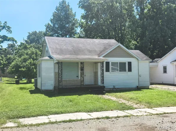 828 W Elk St, Dexter, MO 63841