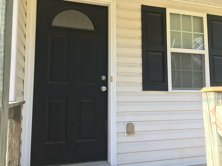 2504 McKinley Ave — Photo 3