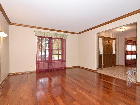 4th image of 1236 Sunnybrook Dr