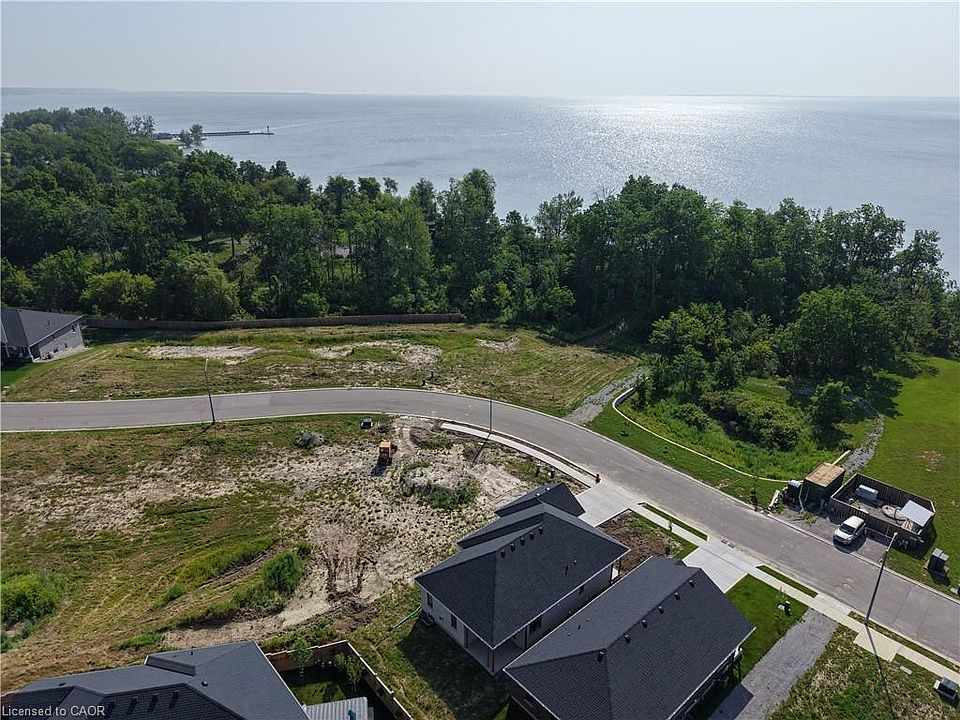 2nd image of 51 Hunter Dr N