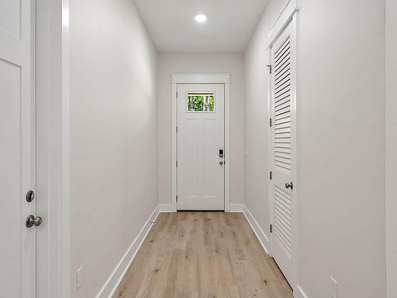 5th image of 767 Walton Way