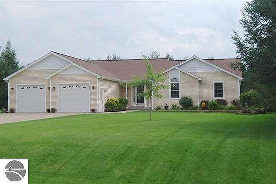 1st image of 887 Francis Dr