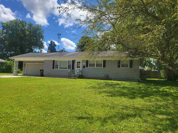 712 Watson Dr, Genoa, IL 60135