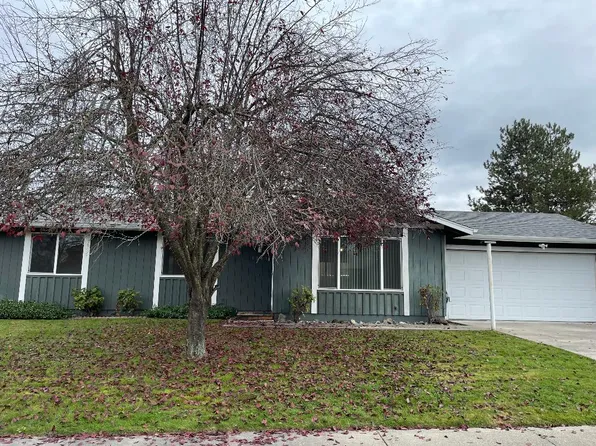 1877 Meadow Gln, Grants Pass, OR 97527