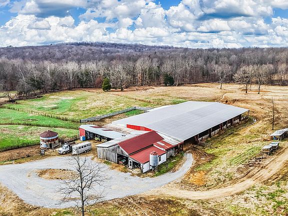 2nd image of 434 Kerrick Branch Rd