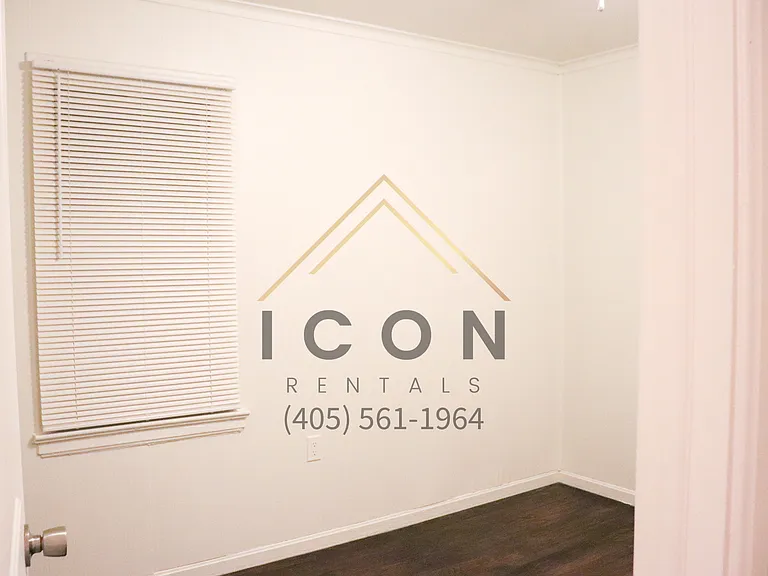 1108 W Warren St — Photo 16