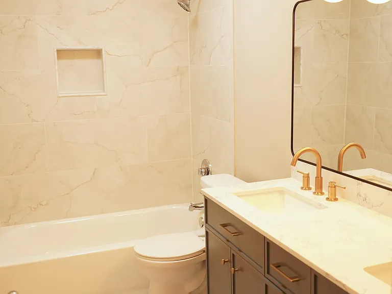 311 Gwendola Dr — Photo 9