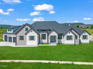 3155 E Hunters Ridge Way, Heber, UT 84032