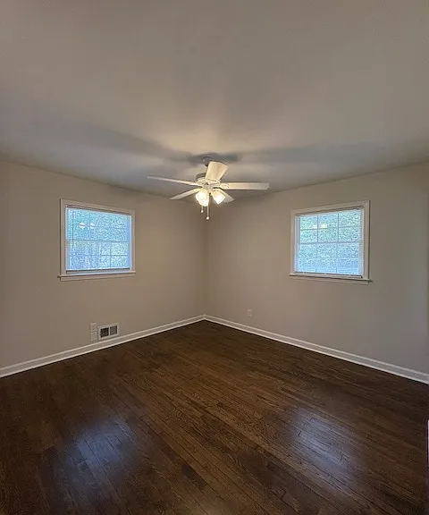 2068 Kenwood Pl SE — Photo 12