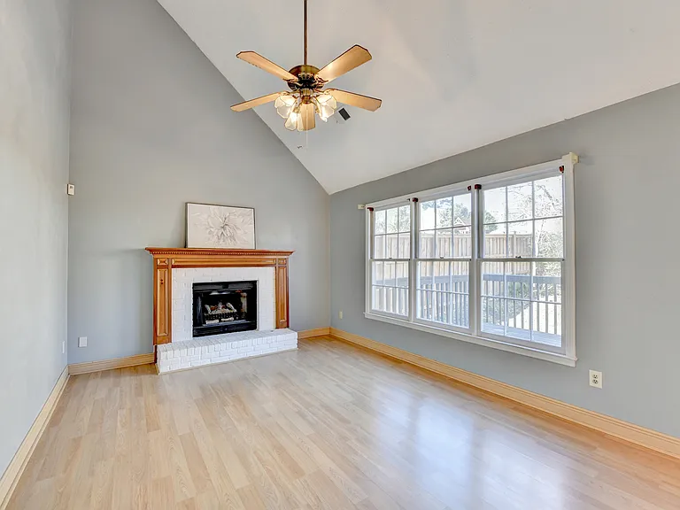 3945 Genoa Ct — Photo 28