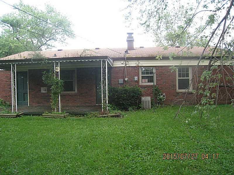 2nd image of 2326 Courtney Rd