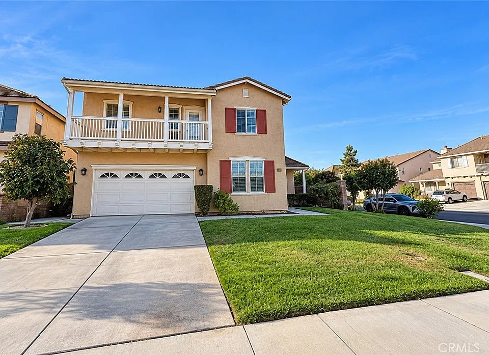 13773 Deerpath Cir