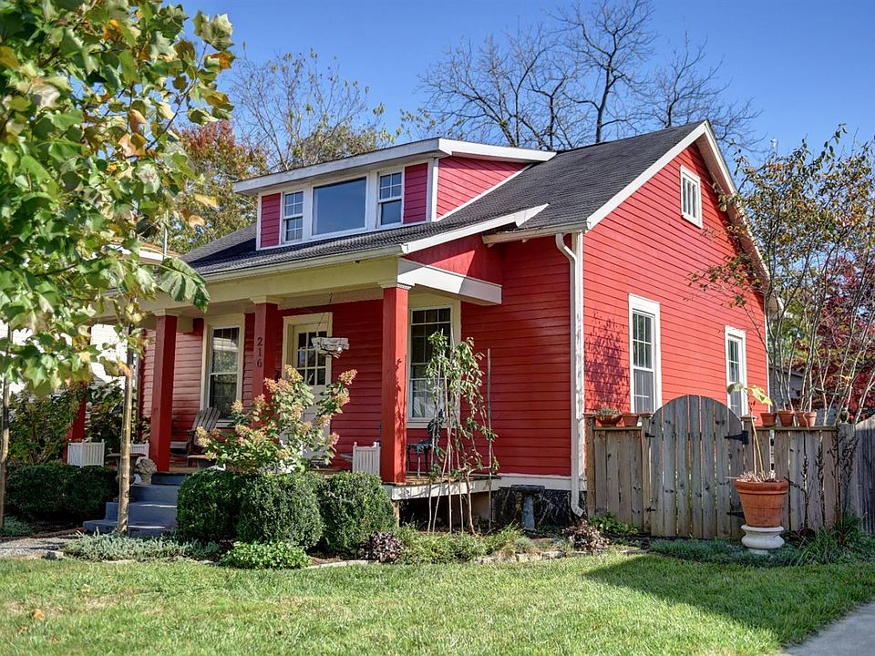 1st image of 216 Lincoln Ave